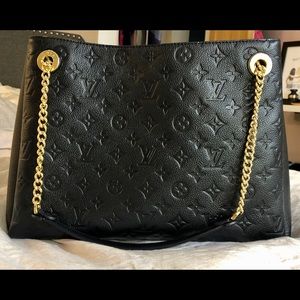 SOLD •AUTHENTIC LOUIS VUITTON SURÈNE MM